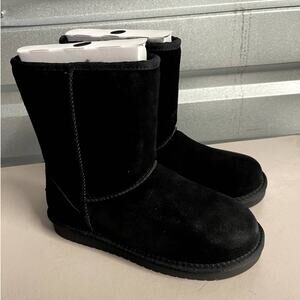 Koolaburra by UGG Women's Faux Fur Winter Suede Koola Short Boot - Size US 6